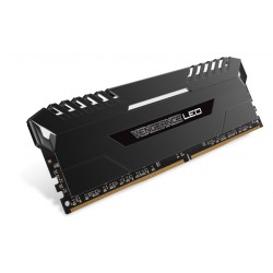 Corsair LED 64Go 4x16 D4 3000